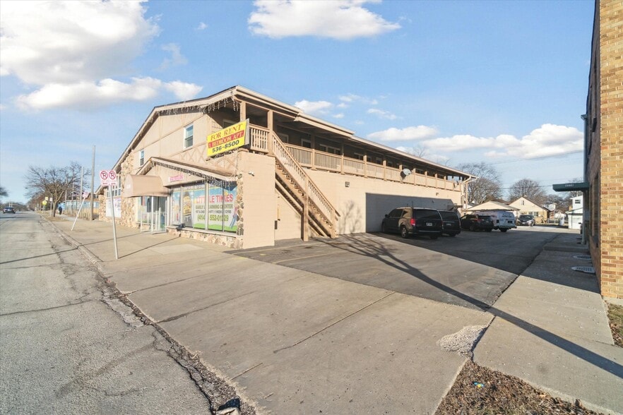 More Photos Of 4248 N 76th St, Milwaukee Storefront Retail Residential For Sale