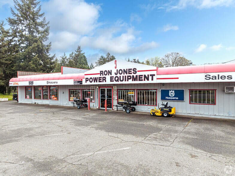More Photos Of 14423 Pacific Ave S, Tacoma General Retail For Sale