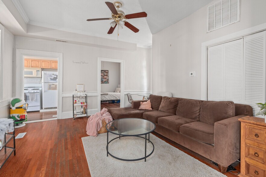 More Photos Of 94 Morris St, Charleston Apartments For Sale