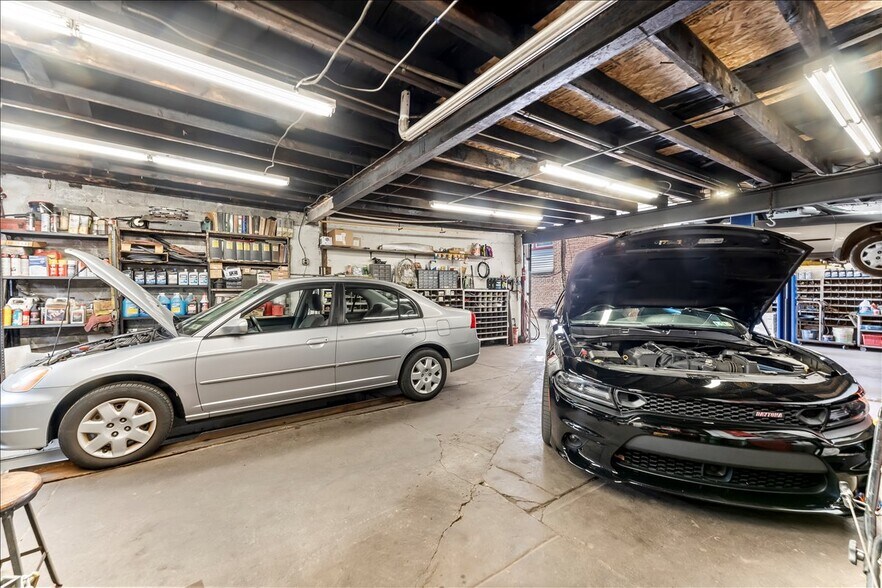 More Photos Of 603 Greenway Ave, Darby Auto Repair For Sale