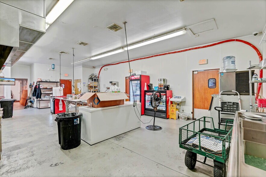 More Photos Of 2579 Douglas Ave, Brewton Restaurant For Sale