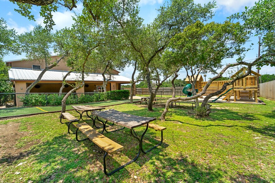 More Photos Of 12910 US Highway 281 N, Spring Branch Restaurant For Sale