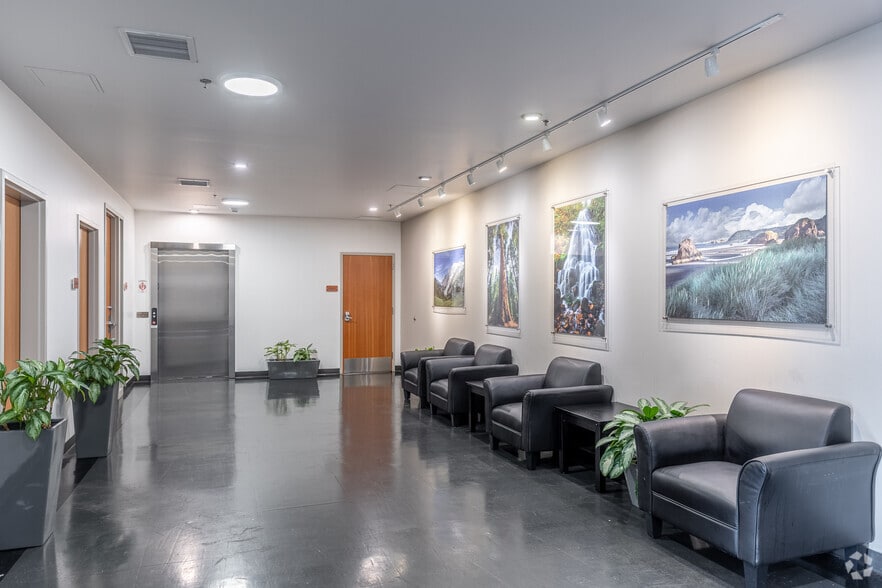 More Photos Of 1836 NE 7th Ave, Portland Office For Lease