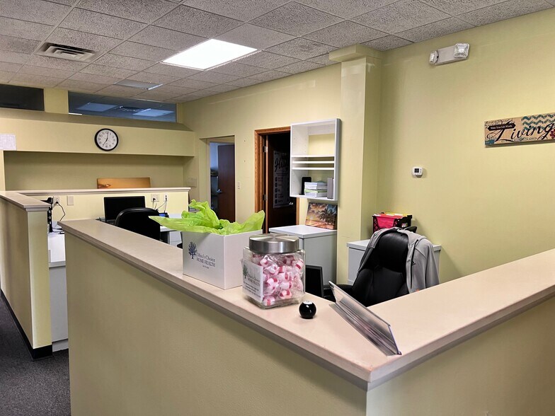 More Photos Of 5121 Mahoning Ave, Youngstown Medical For Lease