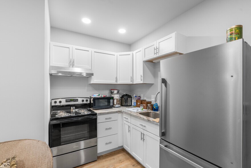 More Photos Of 855 Louisville Rd, Frankfort Apartments For Sale