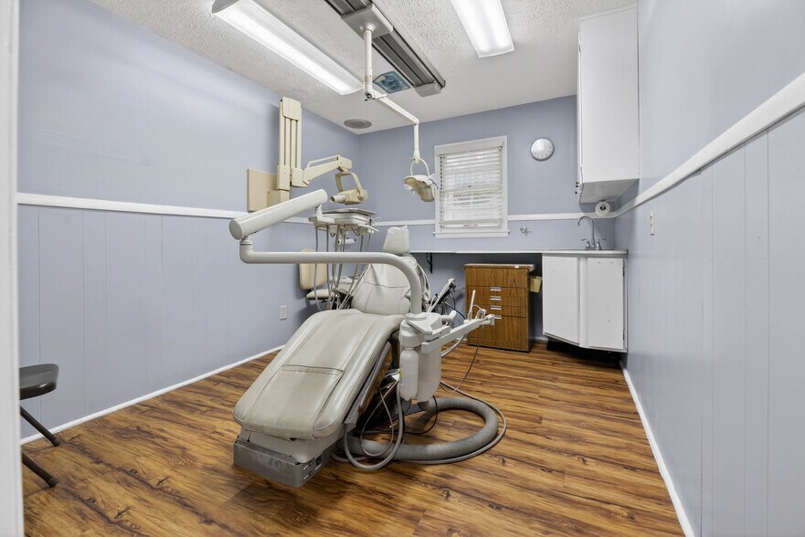 More Photos Of 3310 Henry Rd, Anniston Healthcare For Sale