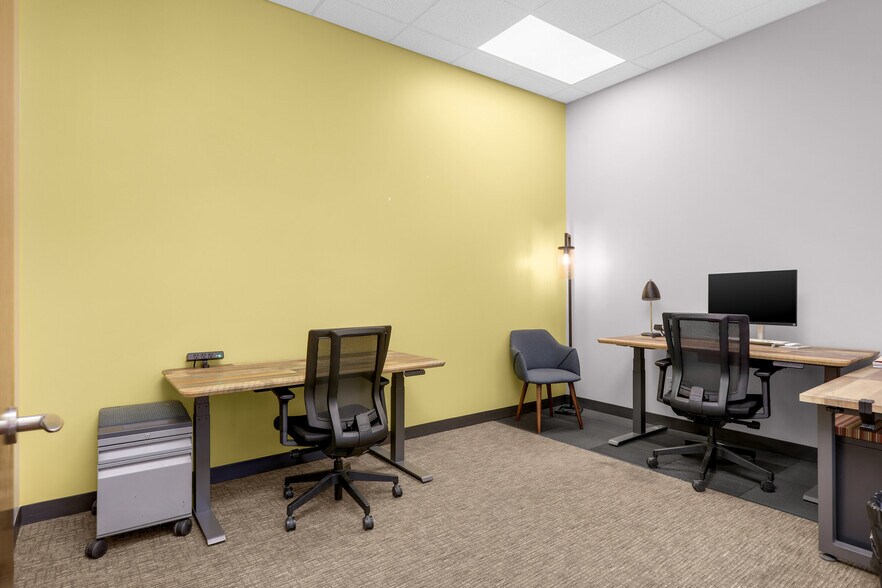 More Photos Of 4950 W 78th St, Bloomington Warehouse For Sale