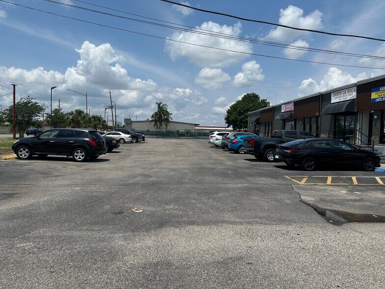 More Photos Of 1011 W Lancaster Rd, Orlando General Retail For Sale