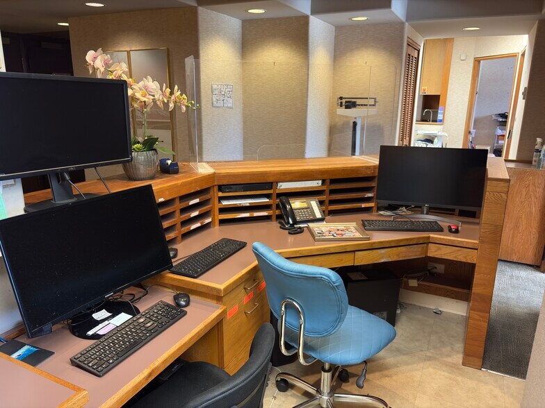 More Photos Of 321 N Kuakini St, Honolulu Medical For Sale