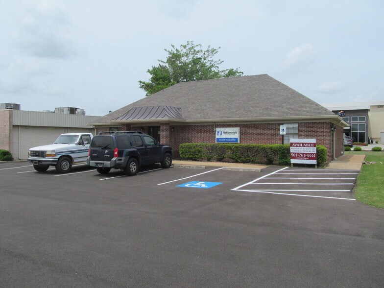 More Photos Of 212 Goodman Rd E, Southaven Office For Lease