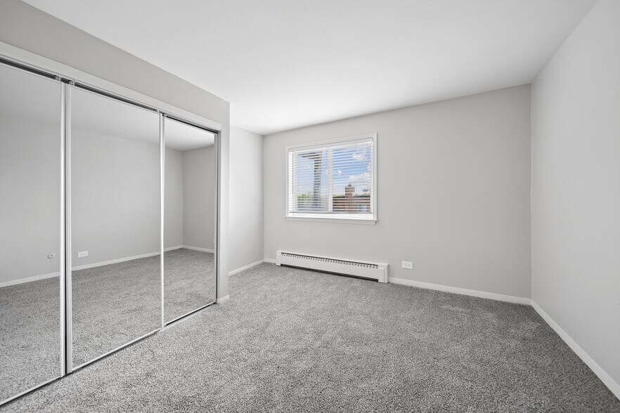More Photos Of 211 N Lincolnway, North Aurora Apartments For Sale