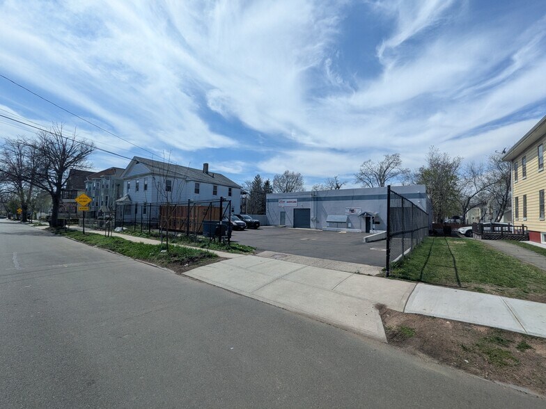 Primary Photo Of 46 Clinton Ave, New Haven Warehouse For Sale