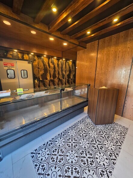 More Photos Of 51 Van Brunt St, Brooklyn Warehouse For Lease