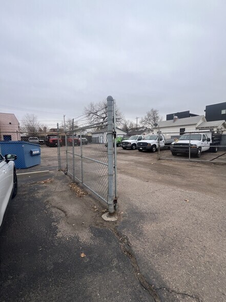 More Photos Of 2536 S Delaware St, Denver Office For Lease