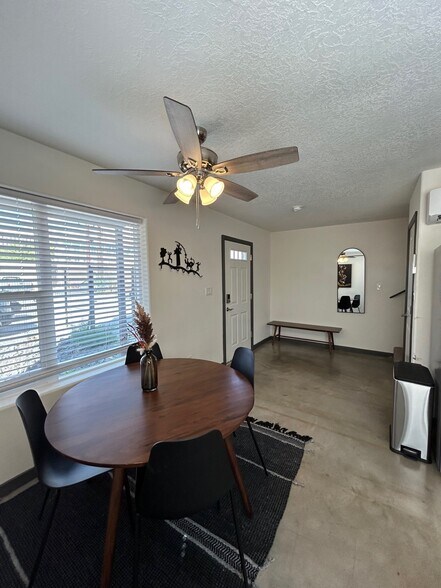 More Photos Of 615 Iron Ave SW, Albuquerque Apartments For Sale