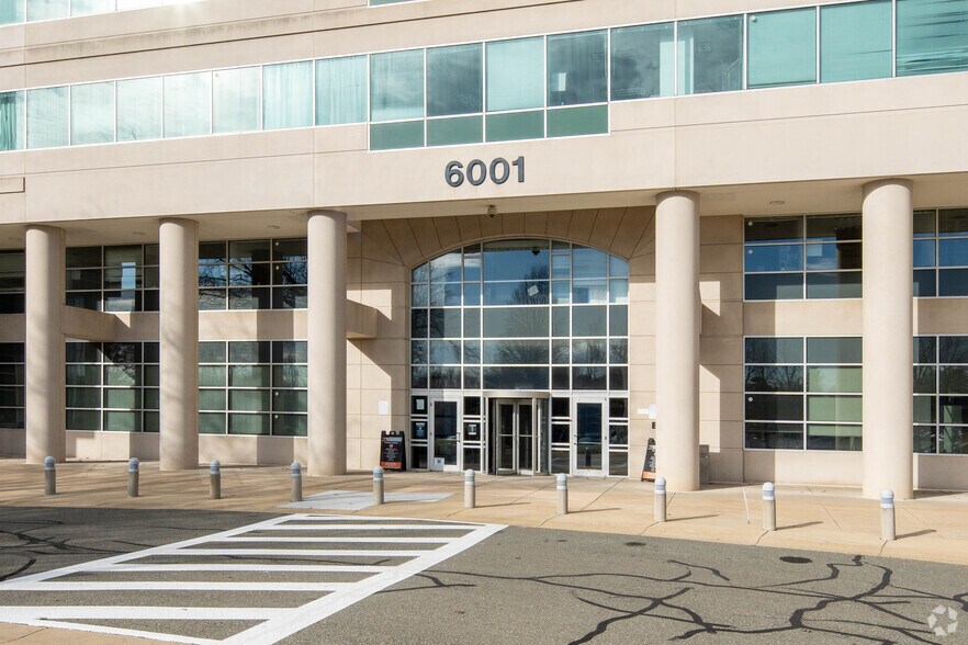 More Photos Of 6001 Executive Blvd, Rockville Office For Sale