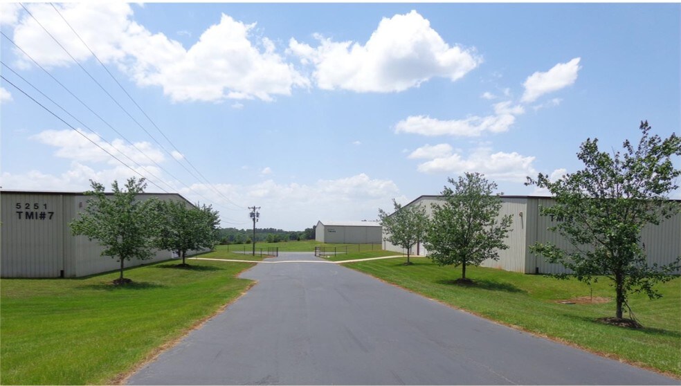More Photos Of 5251 Chesnee Hwy, Chesnee Unknown For Lease