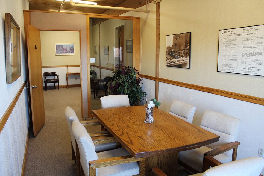 More Photos Of 599 Canal St, Lawrence Loft Creative Space For Lease