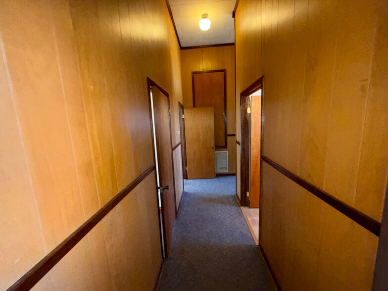 More Photos Of 702 E Church St, Atmore Specialty For Sale