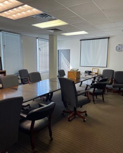 More Photos Of 6554 Florida Blvd, Baton Rouge Office For Lease