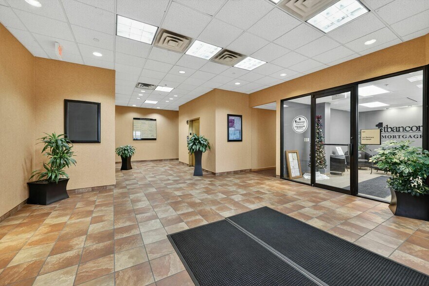 More Photos Of 400 TechneCenter Dr, Milford Office For Sale