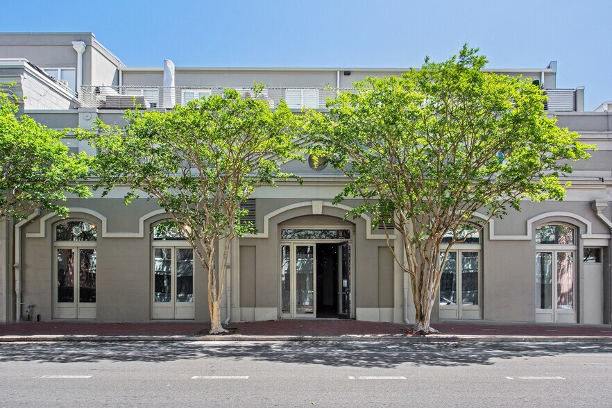 Primary Photo Of 840 Tchoupitoulas St, New Orleans Storefront Retail Residential For Sale