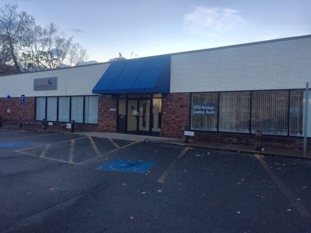 More Photos Of 57 Loring Ave, Salem Storefront Retail Office For Lease