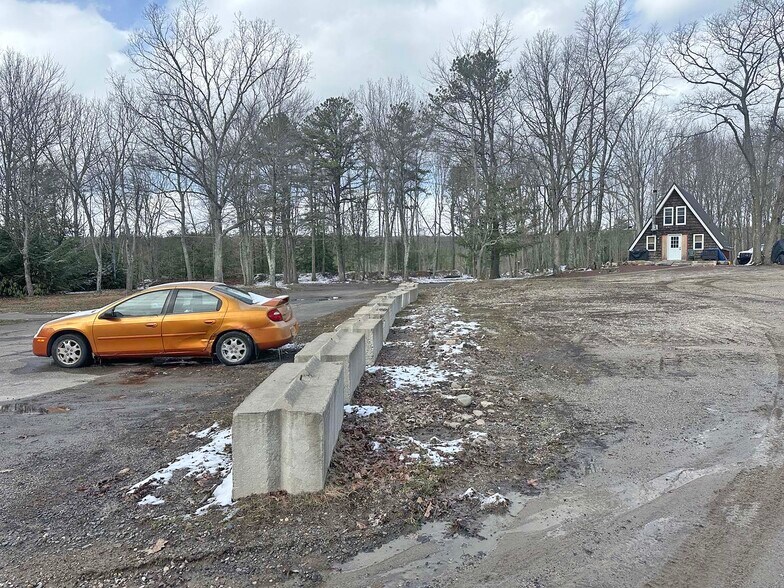More Photos Of 982 W Center St, Sheppton Bar For Sale