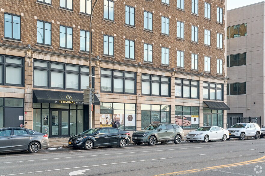 More Photos Of 65 W Broad St, Rochester Apartments For Lease