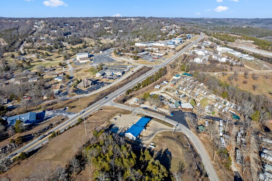 More Photos Of 85 Kimberling Blvd, Kimberling City Specialty For Sale