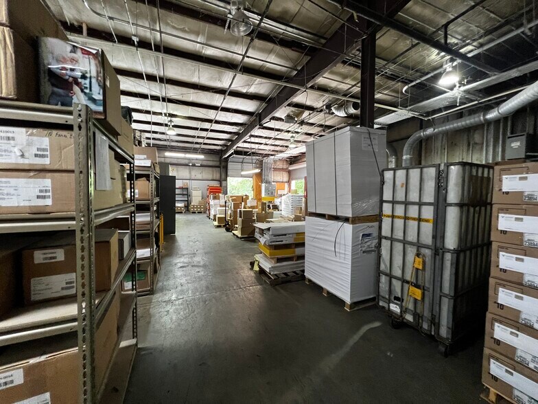 More Photos Of 201 Whitsett Rd, Nashville Warehouse For Lease