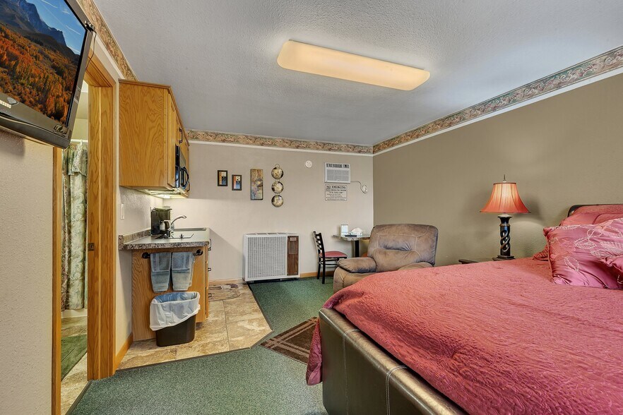 More Photos Of 720 Highway 10, Saint Cloud Hospitality For Sale