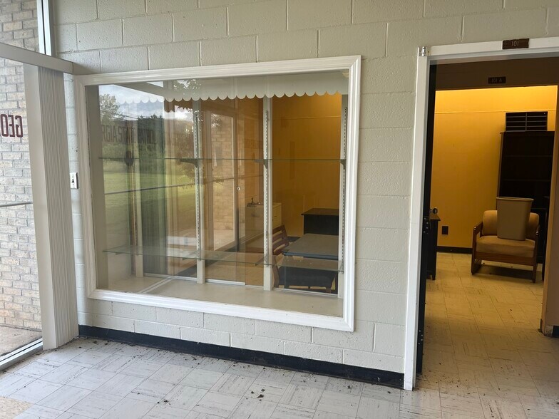 More Photos Of 578 Lawrence Rd, Milledgeville Warehouse For Sale