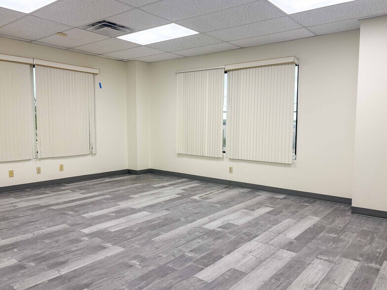 More Photos Of 14610 Atlanta Dr, Laredo Warehouse For Lease