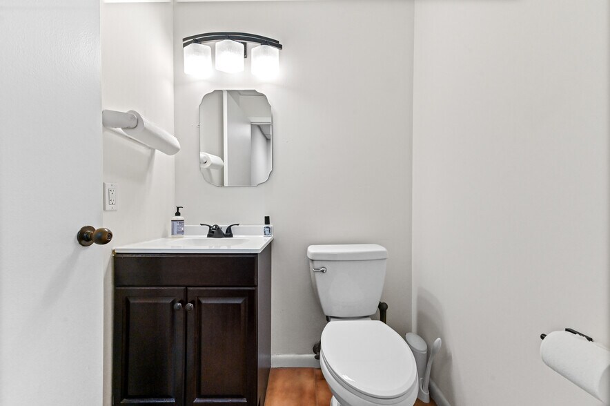 More Photos Of 355 NE 5th Ave, Delray Beach Loft Creative Space For Lease