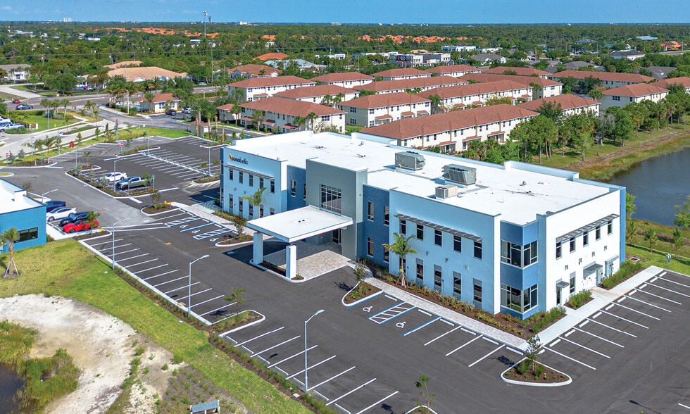 More Photos Of 14540 Hope Center Loop, Fort Myers Medical For Lease