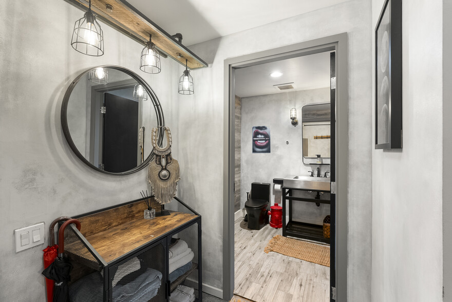 More Photos Of 302-390 11th Ave, San Diego Apartments For Sale