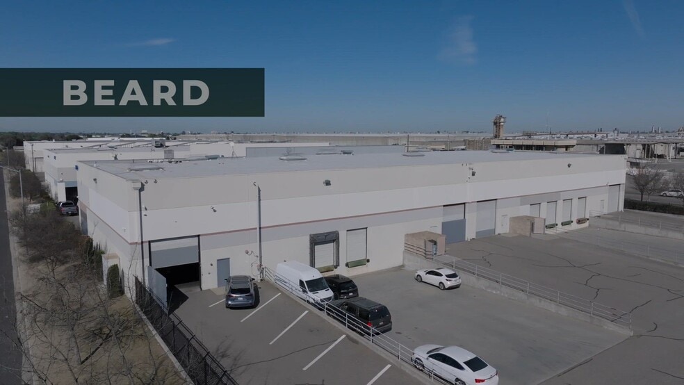 Primary Photo Of 3109 Del Este Pky, Modesto Distribution For Lease