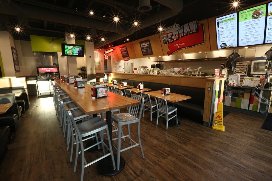 More Photos Of 1 Atwood Pl, West Haven Dormitory For Lease