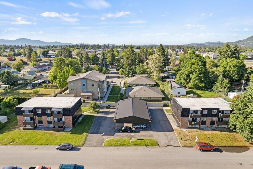 Primary Photo Of 107 E Hattie Ave, Coeur d'Alene Multifamily For Sale