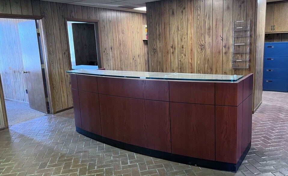 More Photos Of 2140 Seven Mile Rd, Casper Industrial For Sale