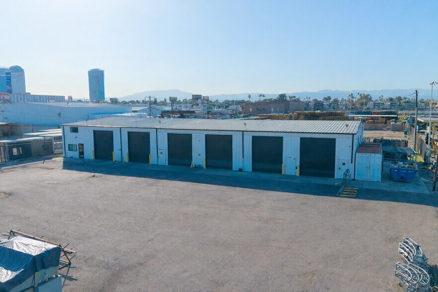 Primary Photo Of 3635 Polaris Ave, Las Vegas Industrial For Lease