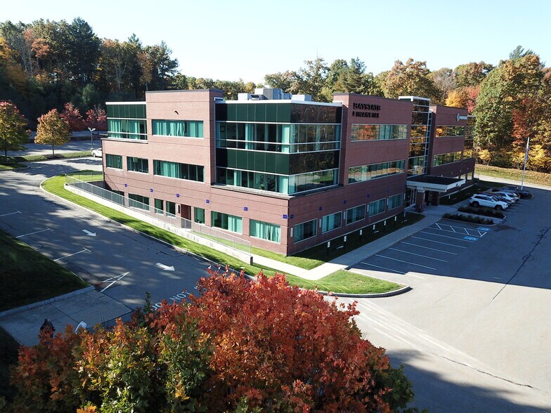 More Photos Of 134 Turnpike Rd, Southborough Medical For Lease