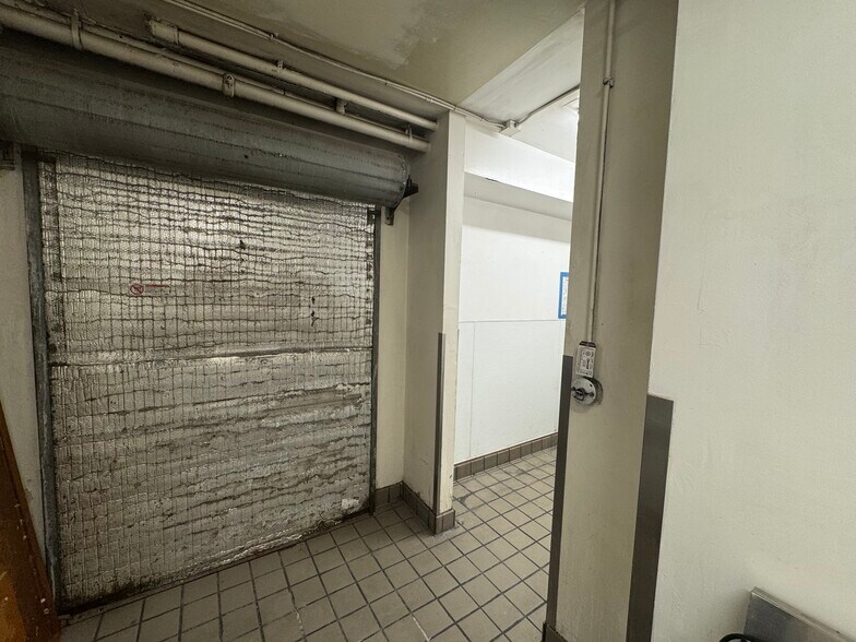 More Photos Of 13526 Central Ave, Chino Restaurant For Sale
