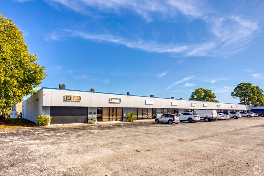 More Photos Of 5001-5019 W Rio Vista Ave, Tampa Unknown For Lease