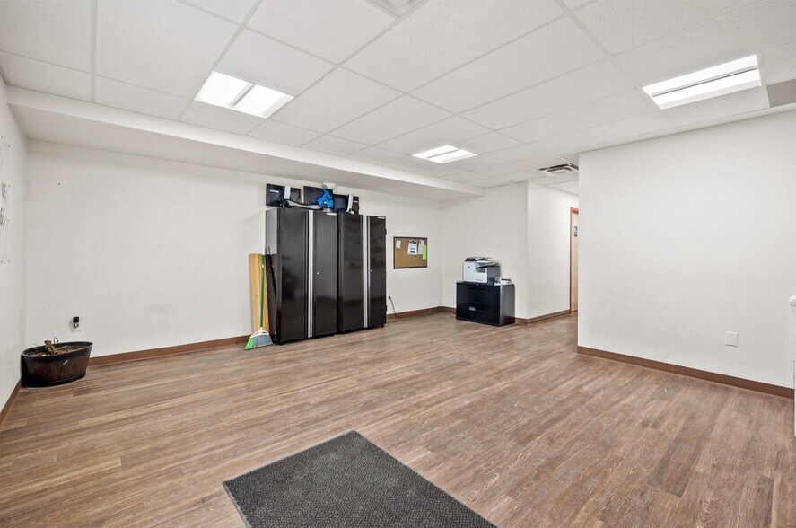 More Photos Of 15784 County Road 36, Platteville Warehouse For Lease