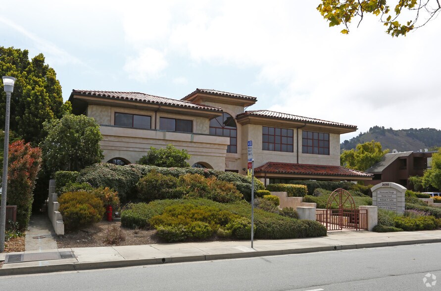 More Photos Of 26385 Carmel Rancho Blvd, Carmel Office For Lease