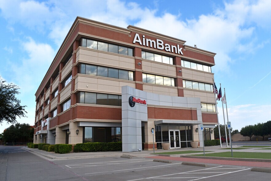 More Photos Of 6502 Slide Rd, Lubbock Office For Lease