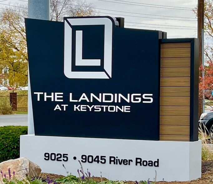 More Photos Of 9025 N River Rd, Indianapolis Office For Lease