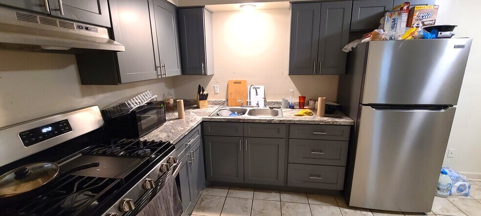 More Photos Of 1114-1128 E 9th St, Russellville Apartments For Sale